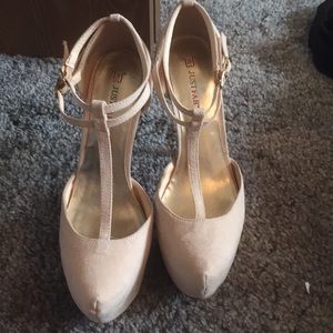 Brand New Beige Platform Heels Sz. 8.5