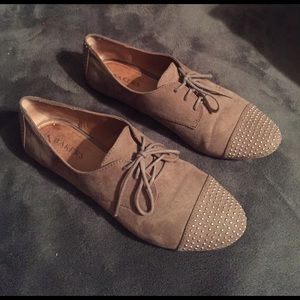 Suede Oxford Style