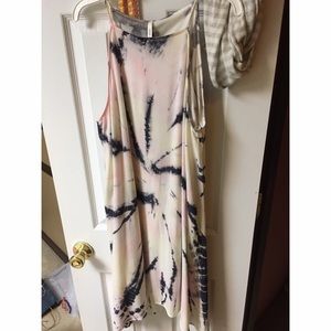 Dress tie dye