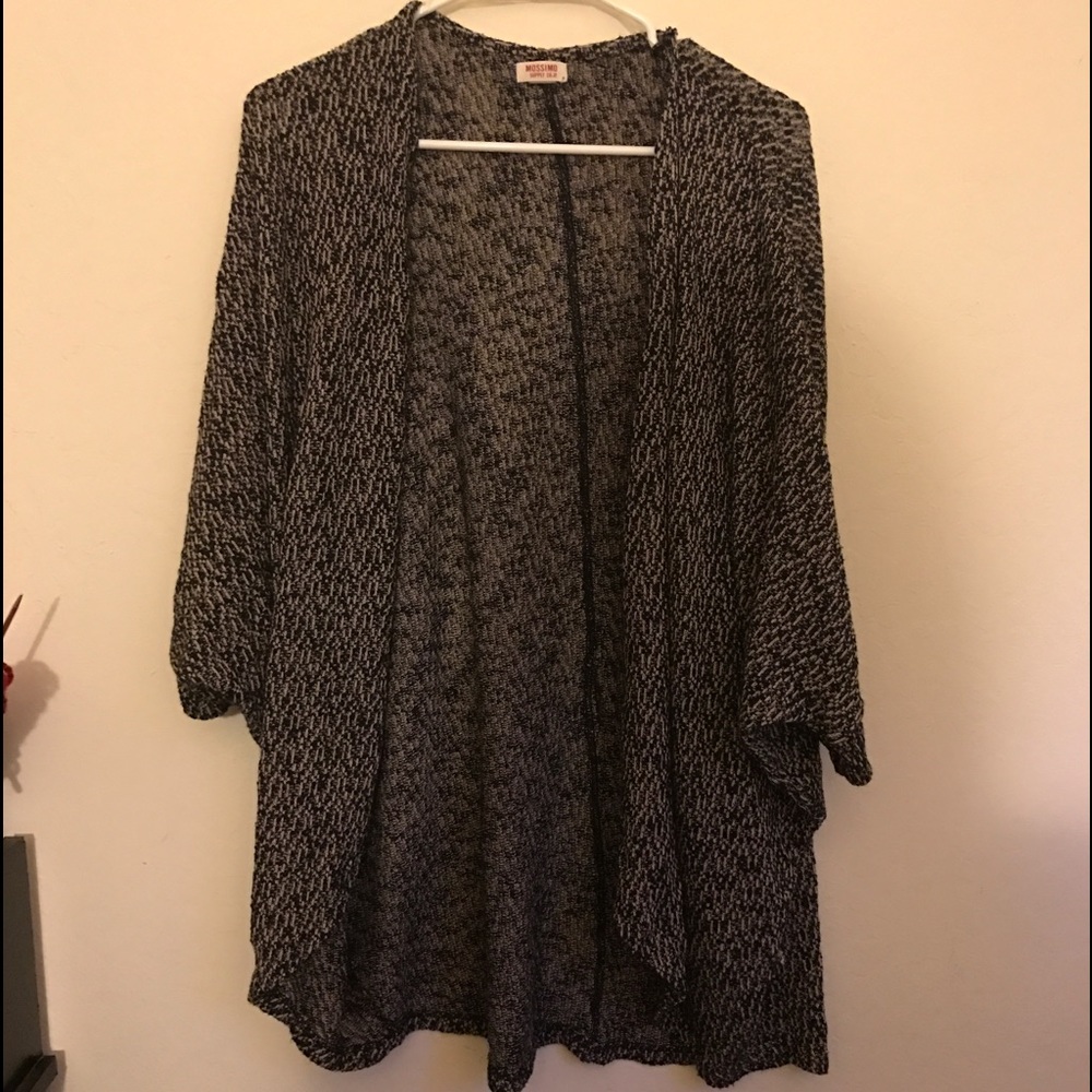 Baggy knitted cardigan