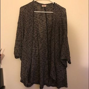 Baggy knitted cardigan