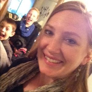 Meet your Posher, Elise