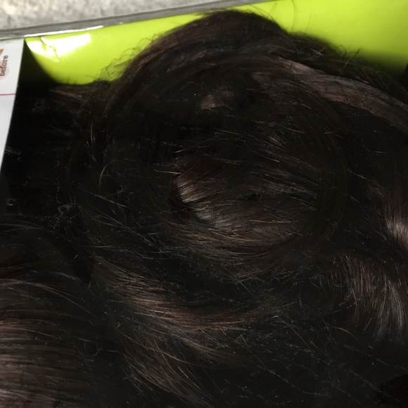 ?NEW?Styleable Wig by Hairdo Jessica Simpson main image 4