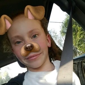 Meet your Posher, Amelia