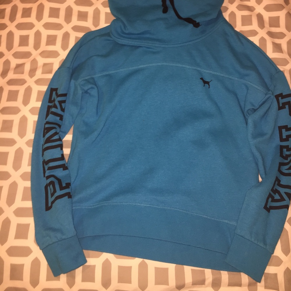 Turquoise turtle neck sweater pink