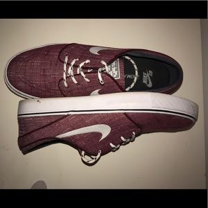 Never used Nike SB