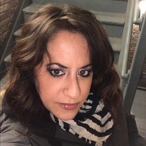 Meet your Posher, Tina