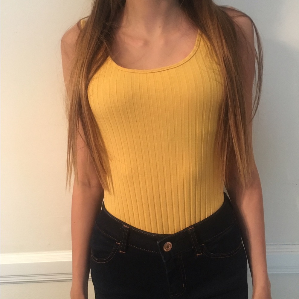 Yellow Bodysuit - Picture 2 of 4