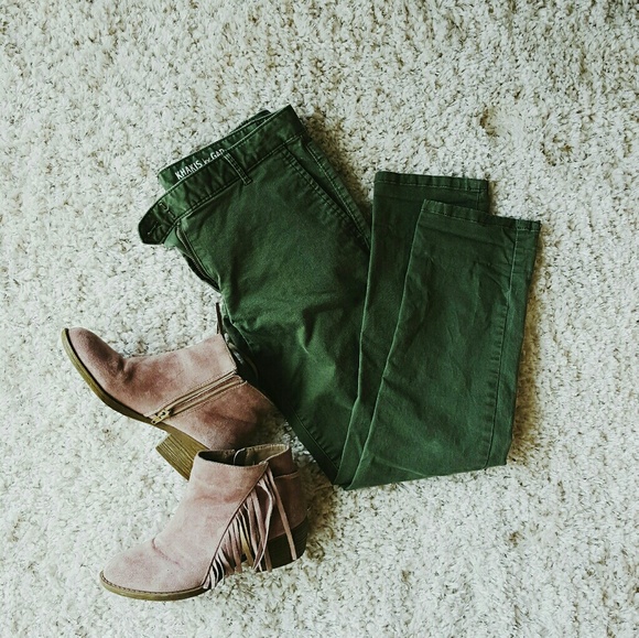 GAP Pants - GAP Army Green Skinny Mini Khakis