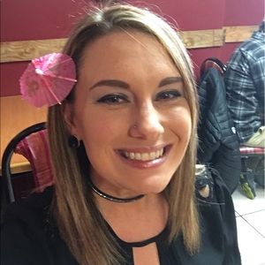 Meet your Posher, Sabrina