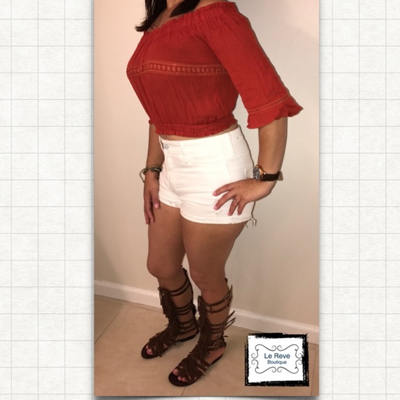 Off the shoulder crop top - Picture 1 of 3