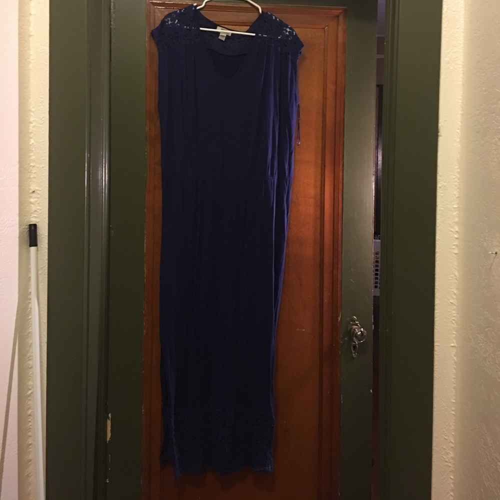 Beautiful Blue Dress with Lace Accents