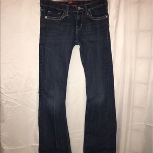 Girls Levi's dark wash Jeans size 10R!