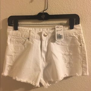 New white Forever 21 shorts