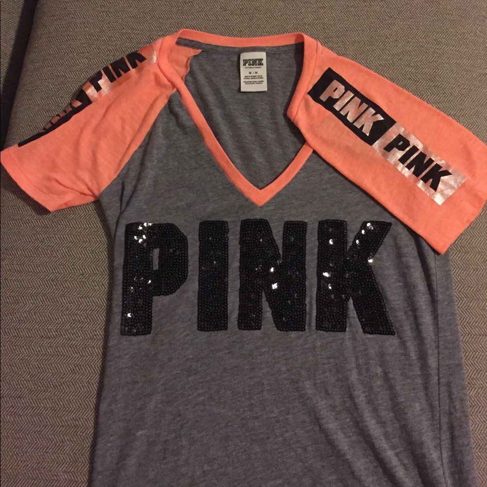 VS PINK vneck