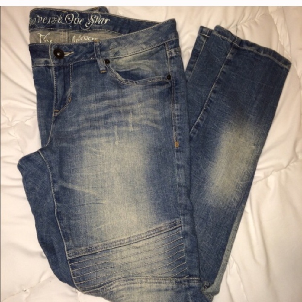 Converse skinny jeans