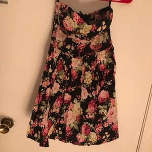 Strapless floral dress RUE 21