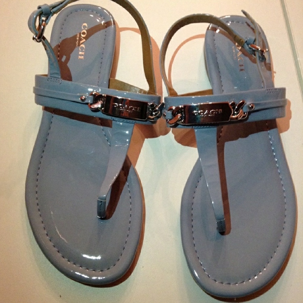 NWOT Coach leather thong sandals