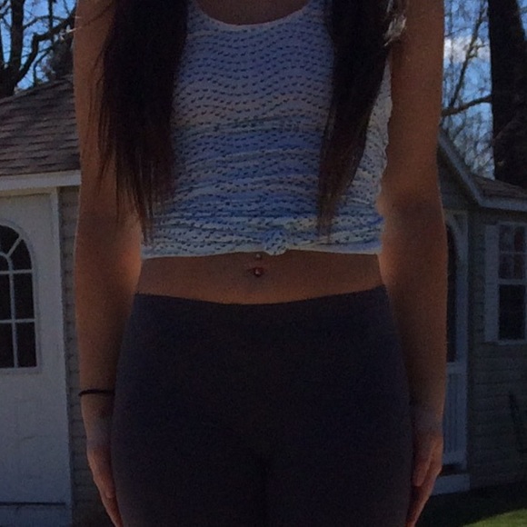 Baby blue tank with little whales 🐳 - Picture 2 of 4