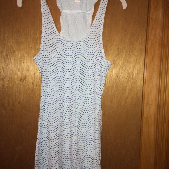 Baby blue tank with little whales 🐳 - Picture 3 of 4