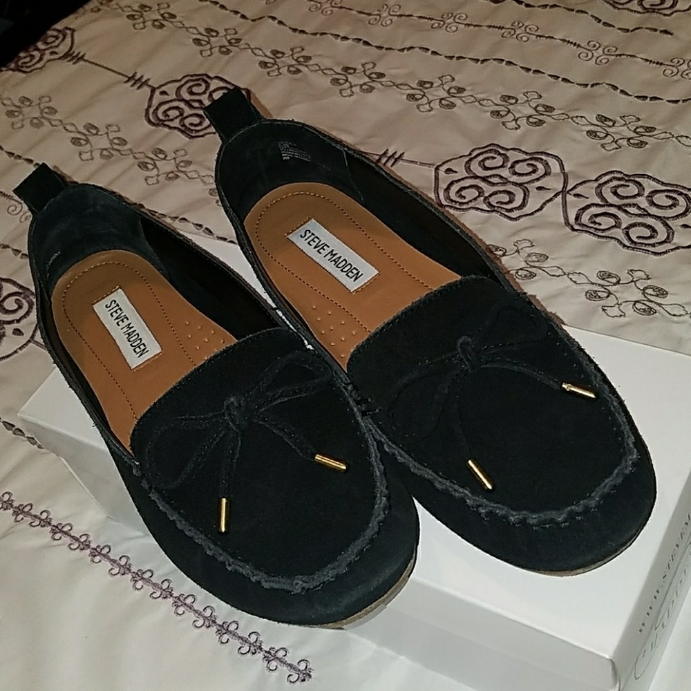Black sued flats