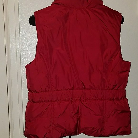 Red vest - Picture 3 of 3