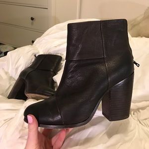 Rag & Bone newbury booties! Size 9 or 40 European