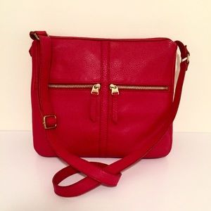 ⚡️SALE⚡️Like-New Red Fossil Crossbody Bag
