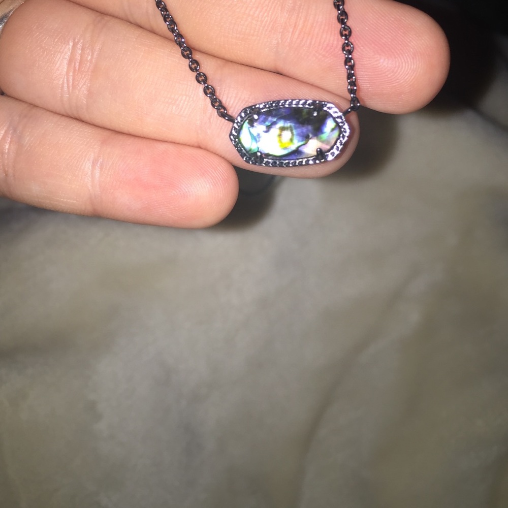 Kendra Scott necklace!