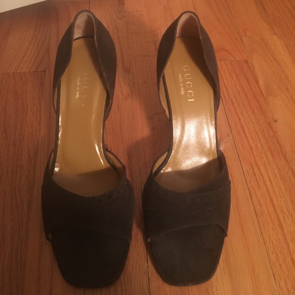 Gucci suede peep-toe heels!
