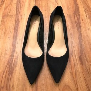 Zara Navy Blue Suede Mid block heel pump size 9