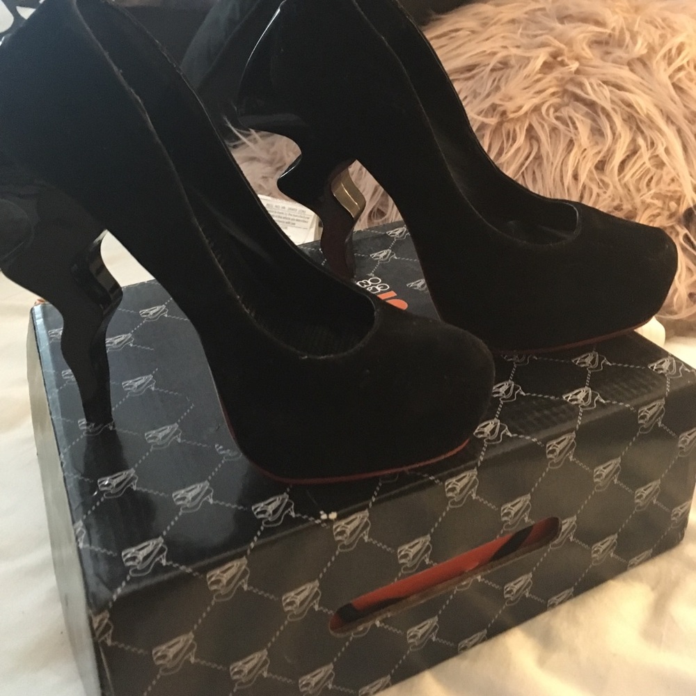 Sheik heels