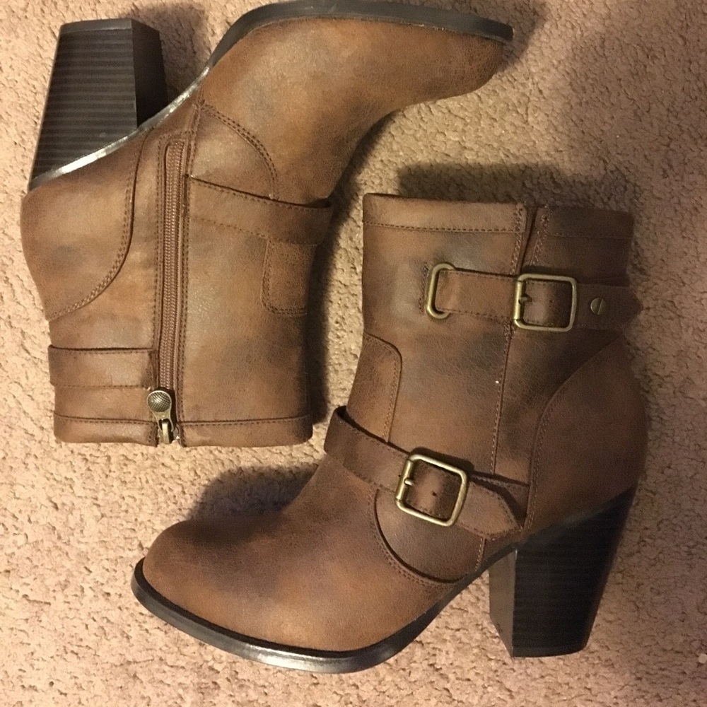 Ankle boots