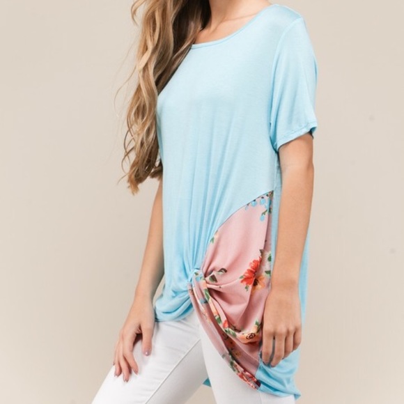 Floral Contrast Tunic. - Picture 1 of 5