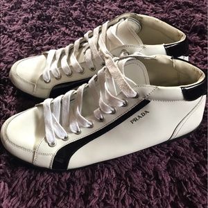 Black and white Shoes