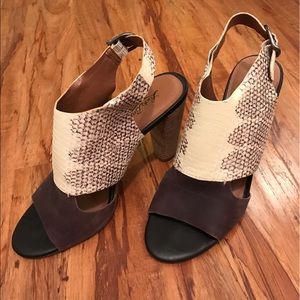 Lucky Brand Snake Print Sandals Size 9