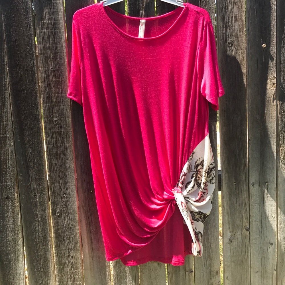 Floral Contrast Tunic. - Picture 4 of 7