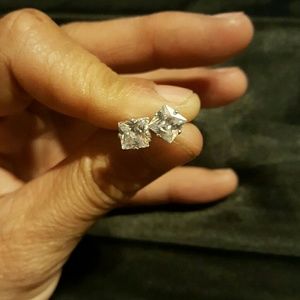 NEW! CZ Earrings 7mm. -Very Pretty!! FIRM