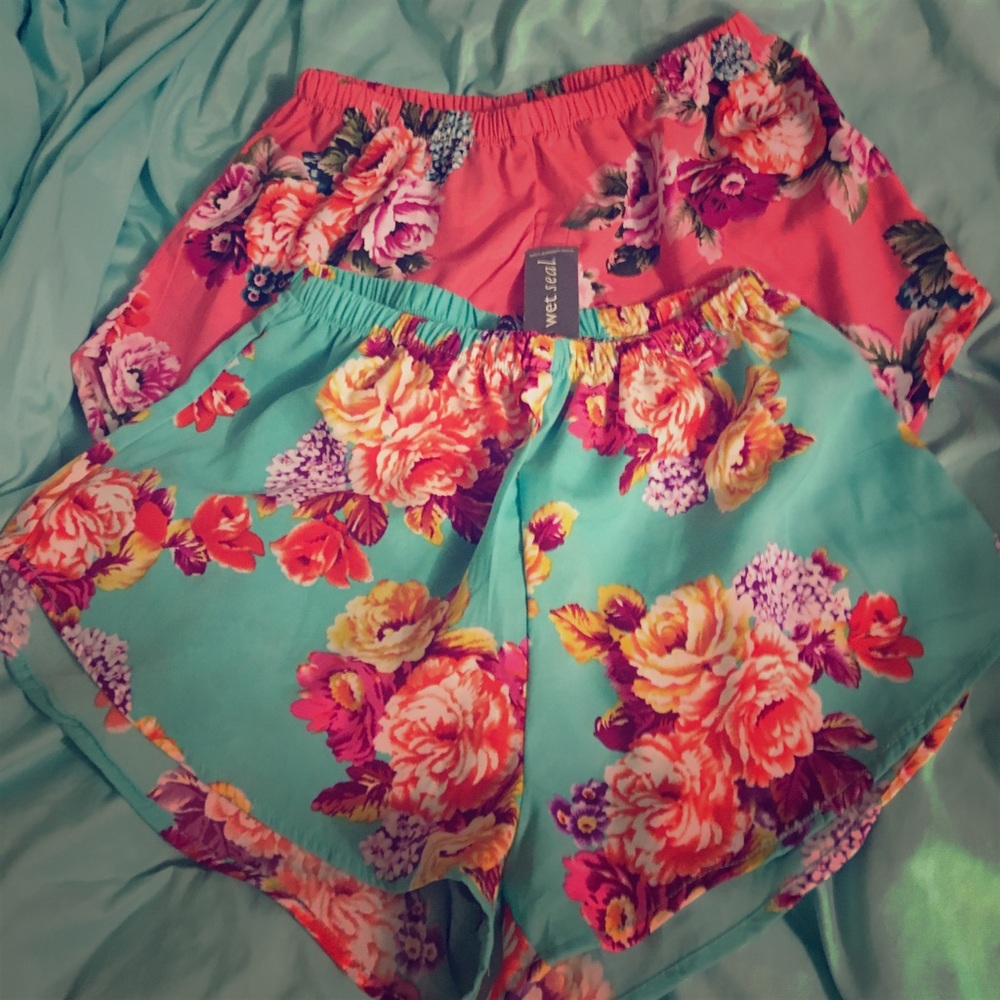 2 for 1! Summer Shorts 🌺🌸🌺