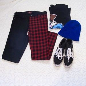 Plaid red and black skinny jeans