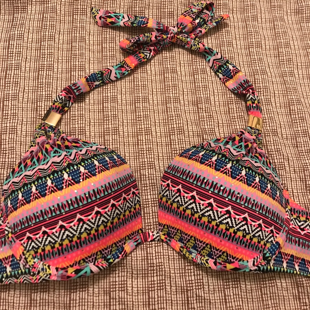 Adorable VS bikini top!