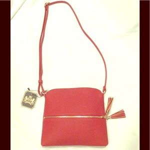 Red adjustable cross-body fashion bag!