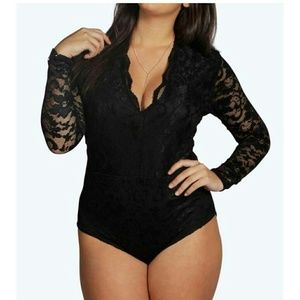 NWT Long Sleeve Lace Bodysuit w/ snap closure