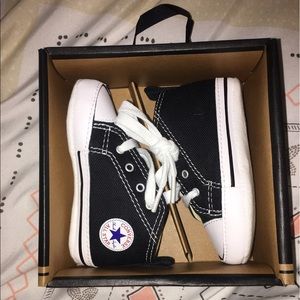 Classic b&w baby converse chuck taylor size 3 NWT