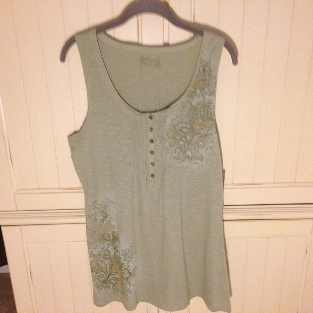 NWT Ruff hewn sleeve less top