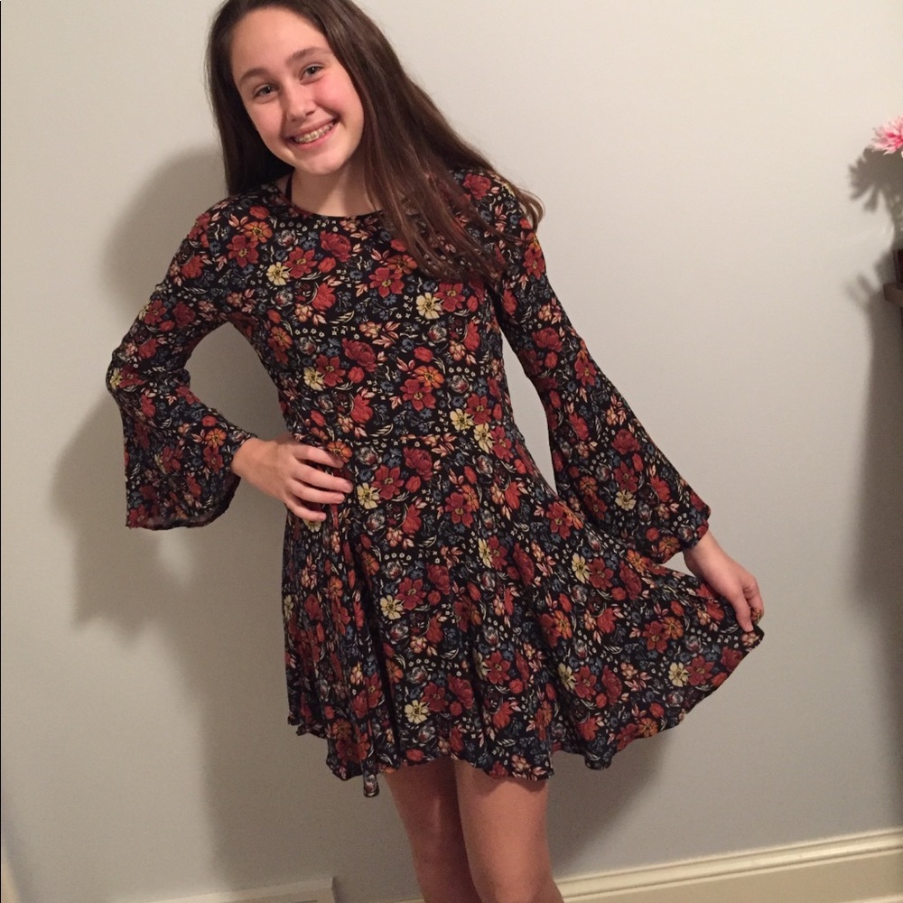 American Eagle Long Sleeved Dress
