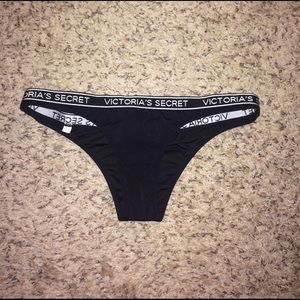 Cheeky bikini bottoms