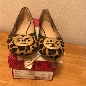 Tory Burch leopard style shoes size 8