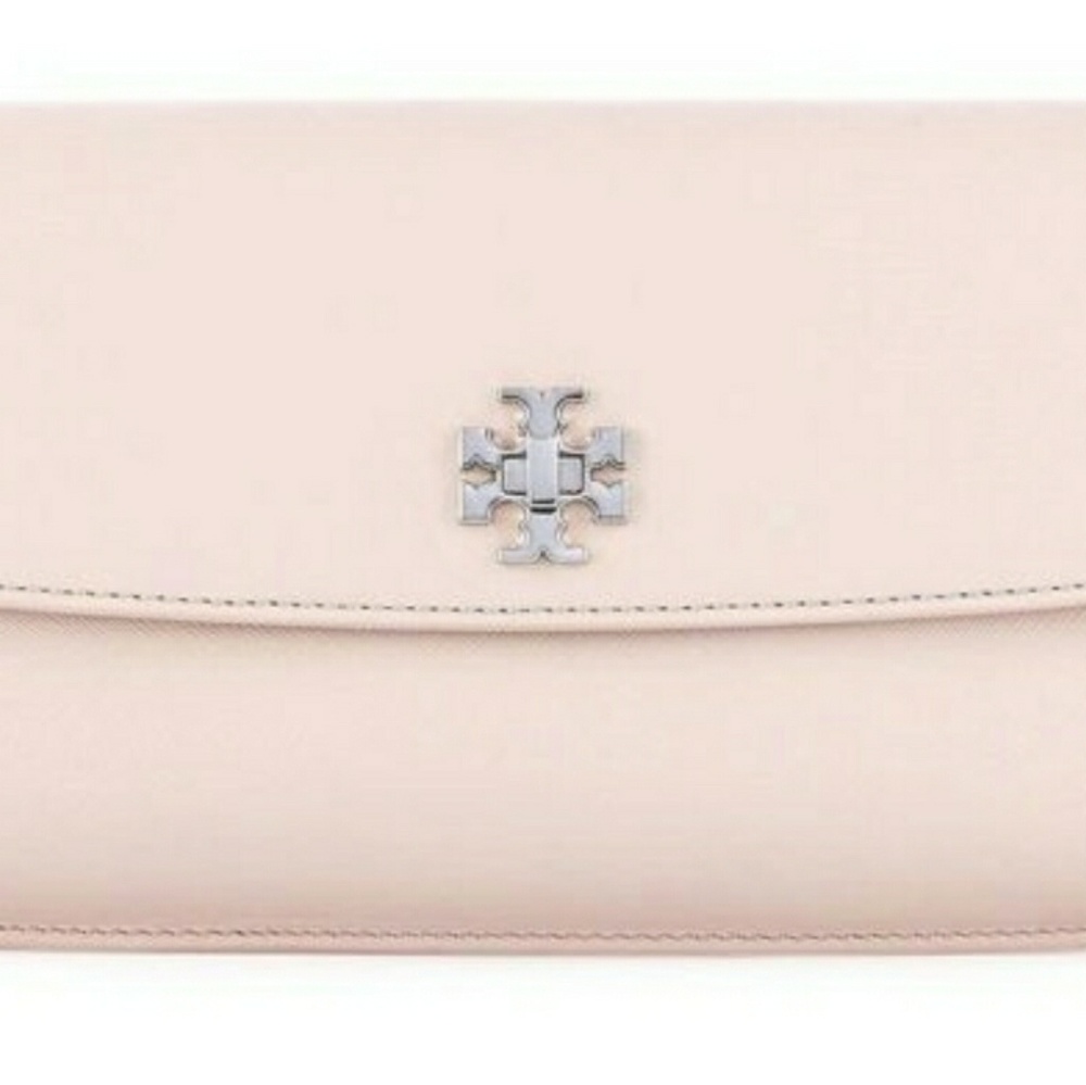 Tory Burch 'Diana' Clutch!
