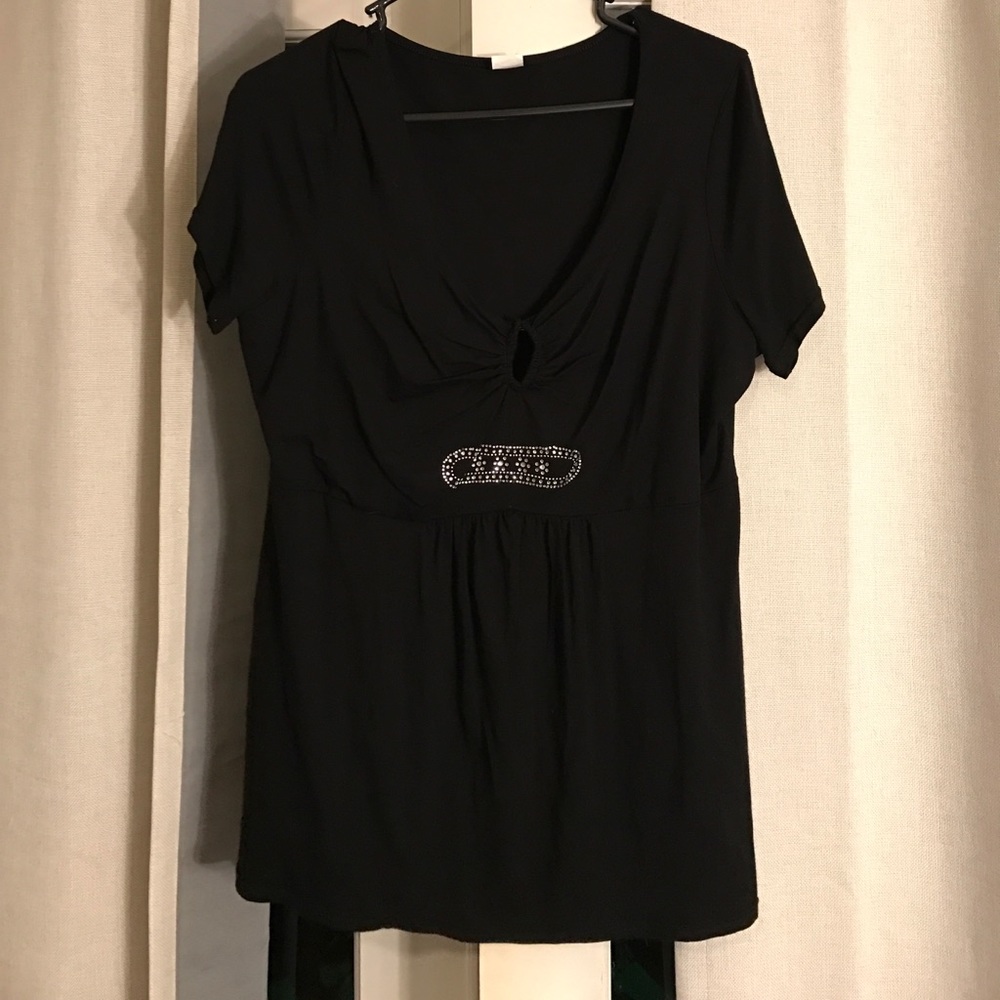 Black tee with bling